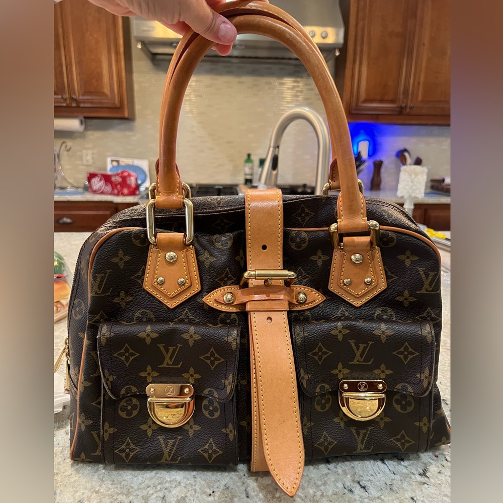 Authentic Louis Vuitton Manhattan GM